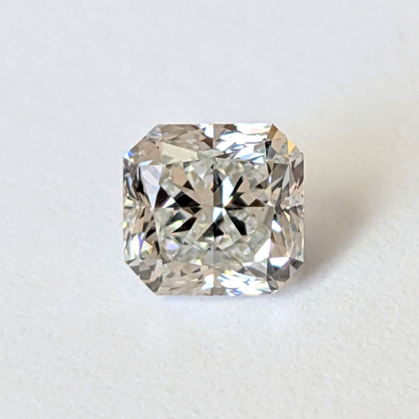 Luxury Radiant Cut Design 1.01 Carat Diamond | GIA Certified